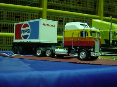 Freightliner.jpg